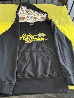 Harley-Davidson Women’s Hoodie Size Small – Black w/ Logo Print Hood